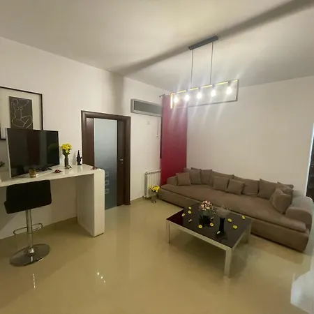 Big With 3 Bdrm Ultracentral *