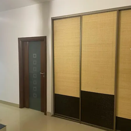 Big With 3 Bdrm Ultracentral Apartman