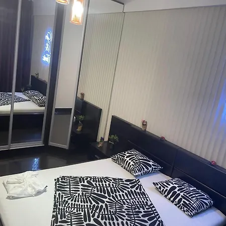 Appartement Big With 3 Bdrm Ultracentral *