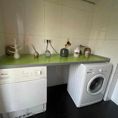 Big With 3 Bdrm Ultracentral *