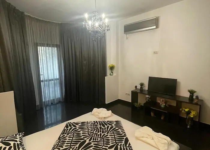 Big With 3 Bdrm Ultracentral *