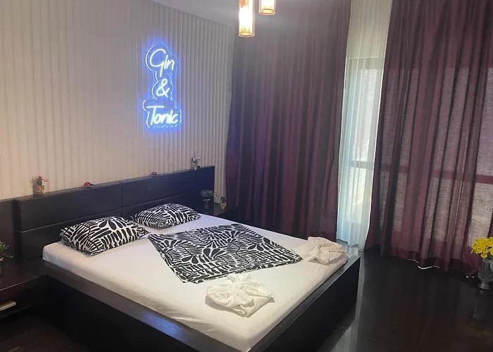 Apartament Big With 3 Bdrm Ultracentral Bucureşti