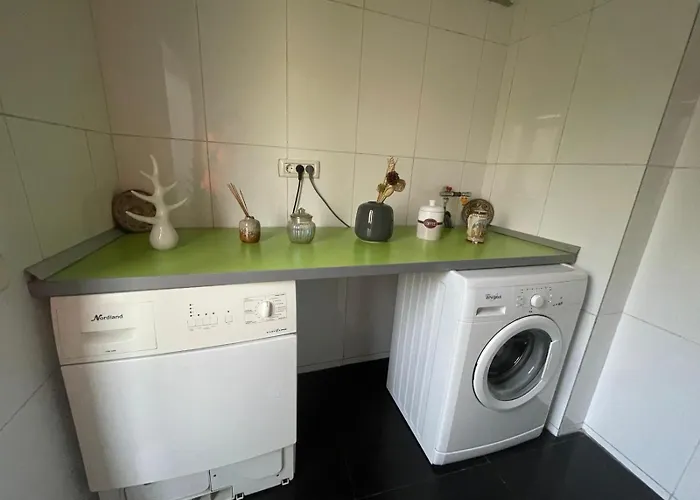 Big With 3 Bdrm Ultracentral *