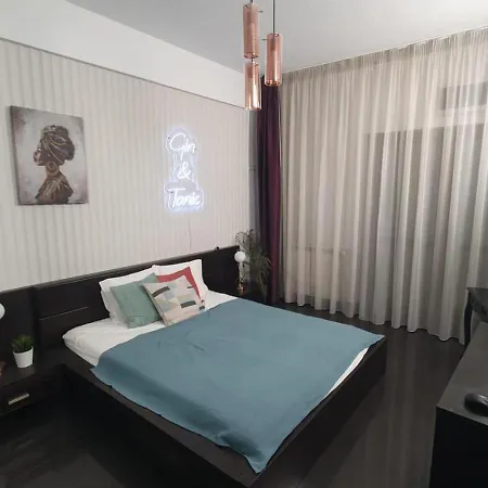 Apartment Big With 3 Bdrm Ultracentral *