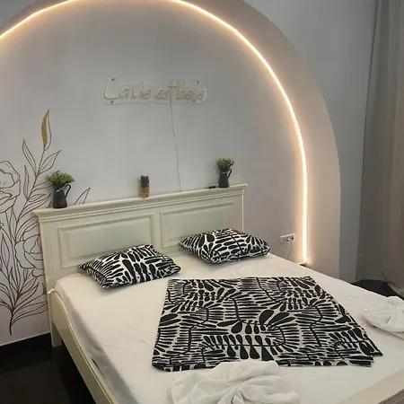 Big With 3 Bdrm Ultracentral Bucharest