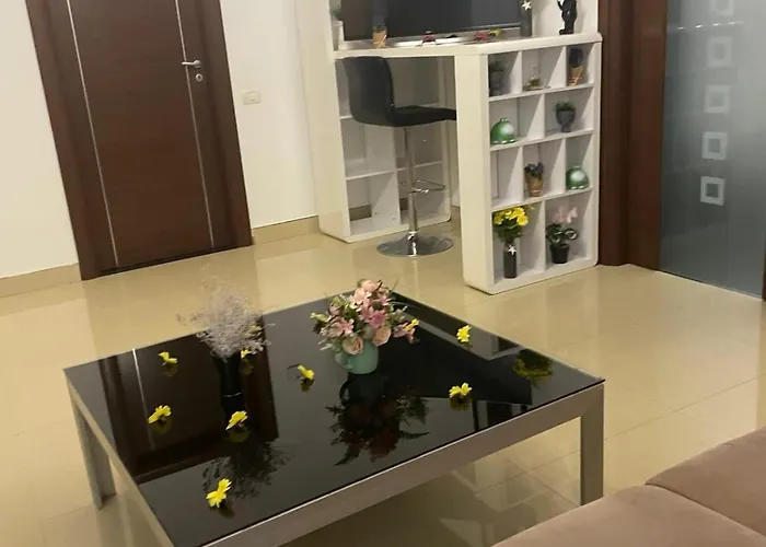 Big With 3 Bdrm Ultracentral * 布加勒斯特