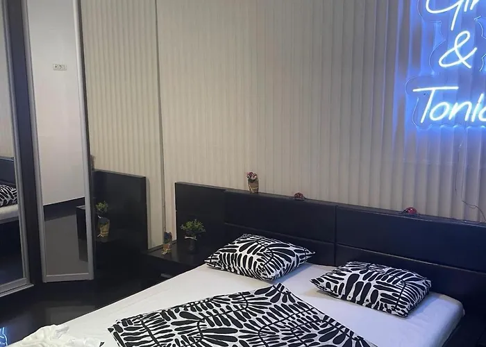 公寓 Big With 3 Bdrm Ultracentral 布加勒斯特
