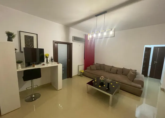 Big With 3 Bdrm Ultracentral *